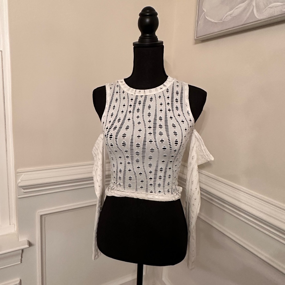 SHEIN ICON Cut Out Solid Cold Shoulder Top